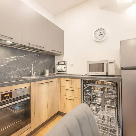 Golden * 트레비소