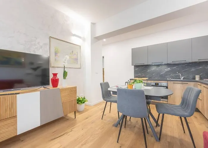 Golden Apartman
